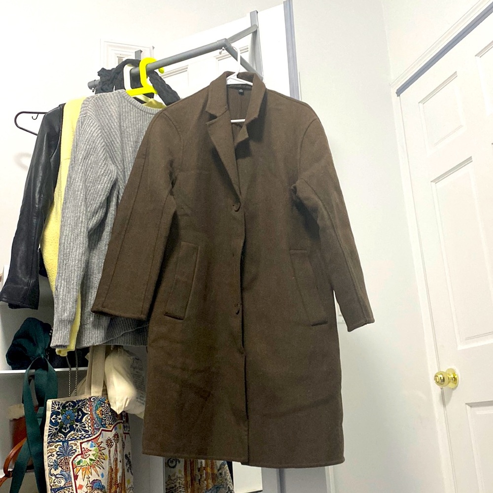 Mid long coat